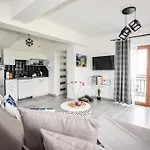 Dwupoziomowe Na Dwa Widoki Z Jacuzzi & Sauna Apartment