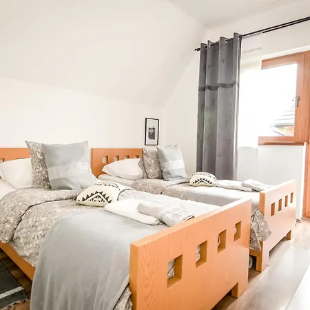 Dwupoziomowe Na Dwa Widoki Z Jacuzzi & Sauna * زاكوباني