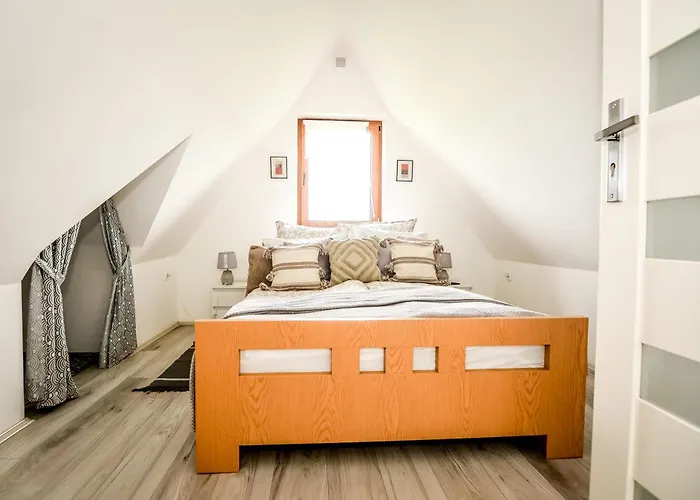 Dwupoziomowe Na Dwa Widoki Z Jacuzzi & Sauna شقة